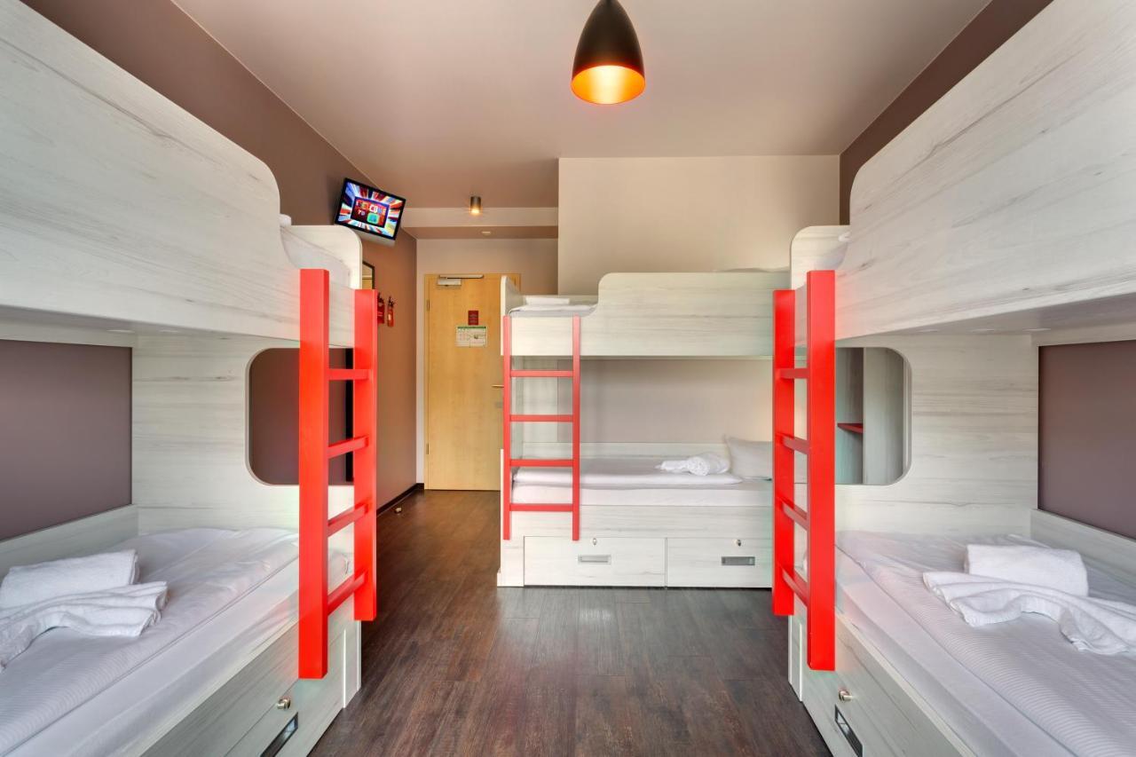 Slaapkamer voor 6 Personen (Alleen Stapelbedden)