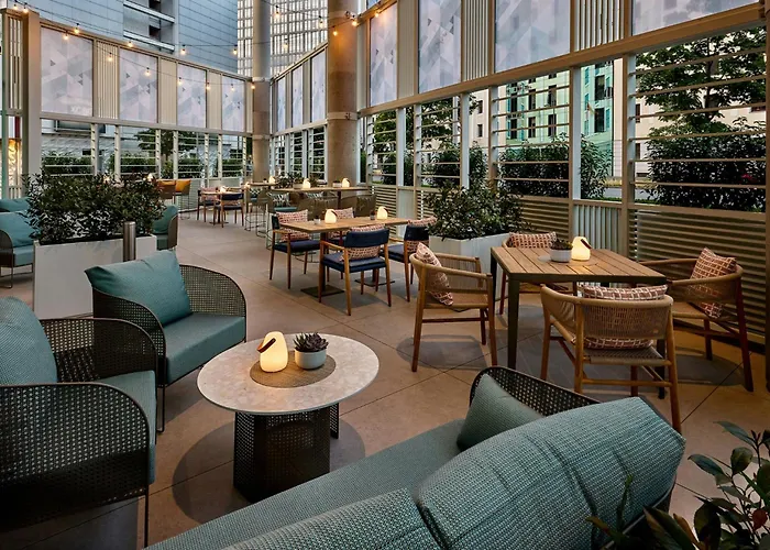 Courtyard By Marriott City Center